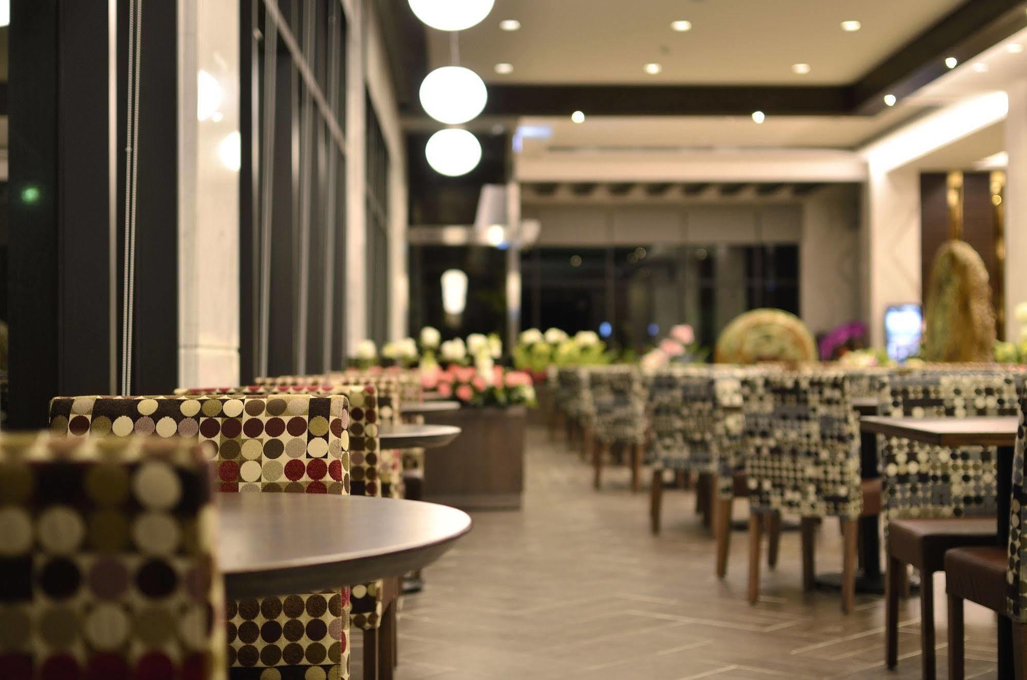 Hoya Hotel T'ai-tung Esterno foto